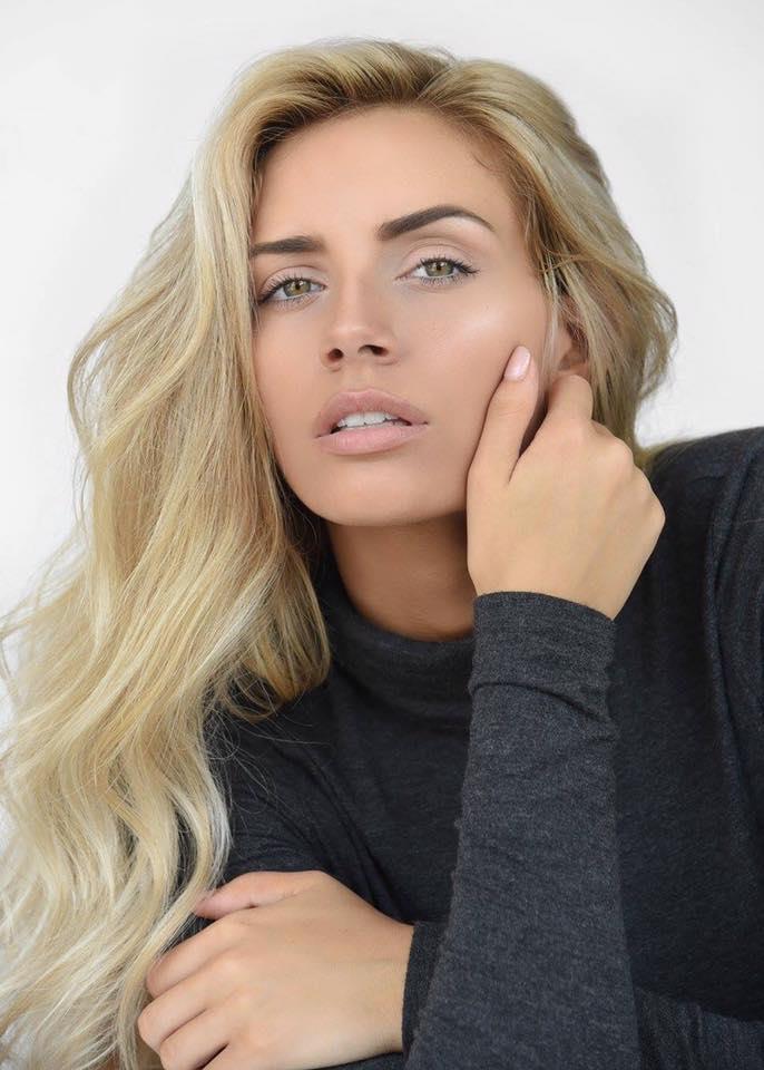 Clarissa Bowers ( United States of America ) Miss World America 2017