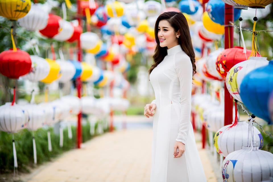 Nguyen Tran Huyen My is Miss Grand Vietnam 2017 - Indian 