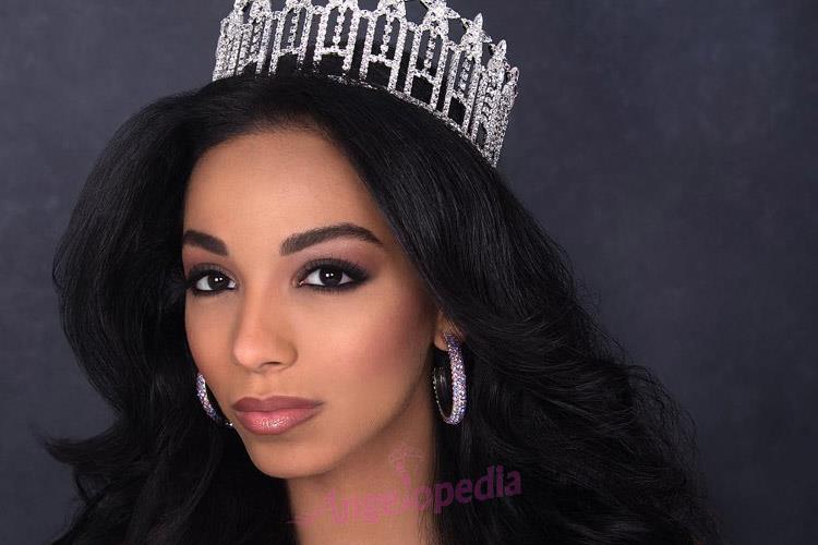 Miss Indiana USA 2018 Darrian Arch