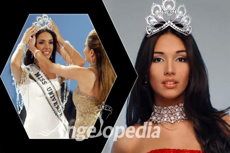 Amelia Vega Miss Universe 2003 from Dominican Republic