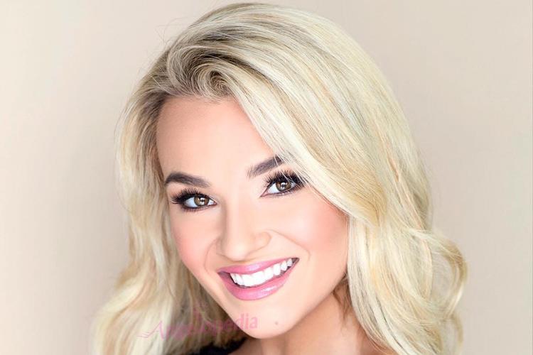 Sierra Wright Miss Delaware Usa 2018 For Miss Usa 2018 