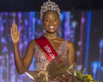 Salett Miguel crowned Miss Angola 2019