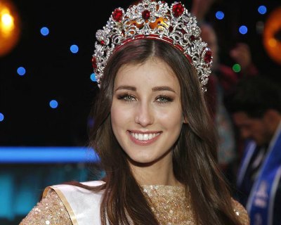 Paulina Maziarz crowned as Miss Polski 2016