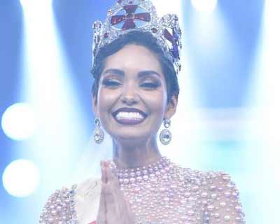 Andrea Bazarte of Mexico crowned Reina Hispanoamericana 2021