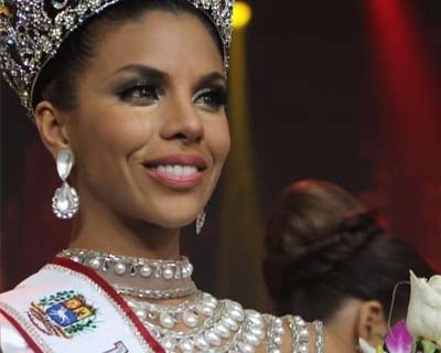 Isabella Rodríguez of Portuguesa crowned Miss Venezuela 2018