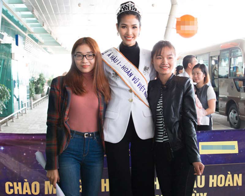 Miss Universe Vietnam 2017 First runner-up Hoang Thi Thuy returns home!