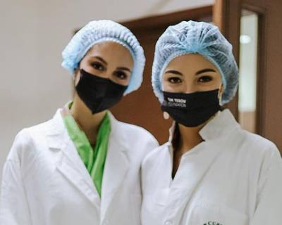 Miss Universe Philippines 2022 Celeste Cortesi visits Davao hospital with Demi-Leigh Tebow