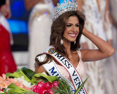 Mariana Jiménez crowned as Miss Venezuela 2014
