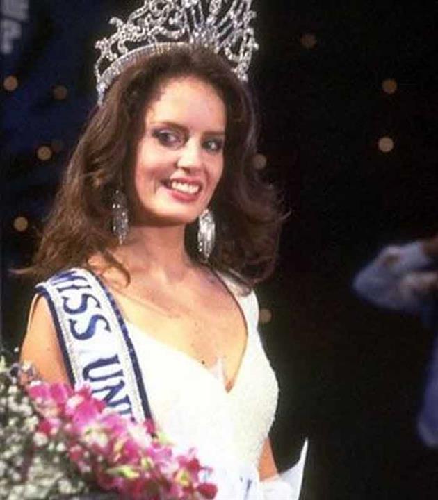Cecilia Bolocco of Chile at Miss Universe 1987
