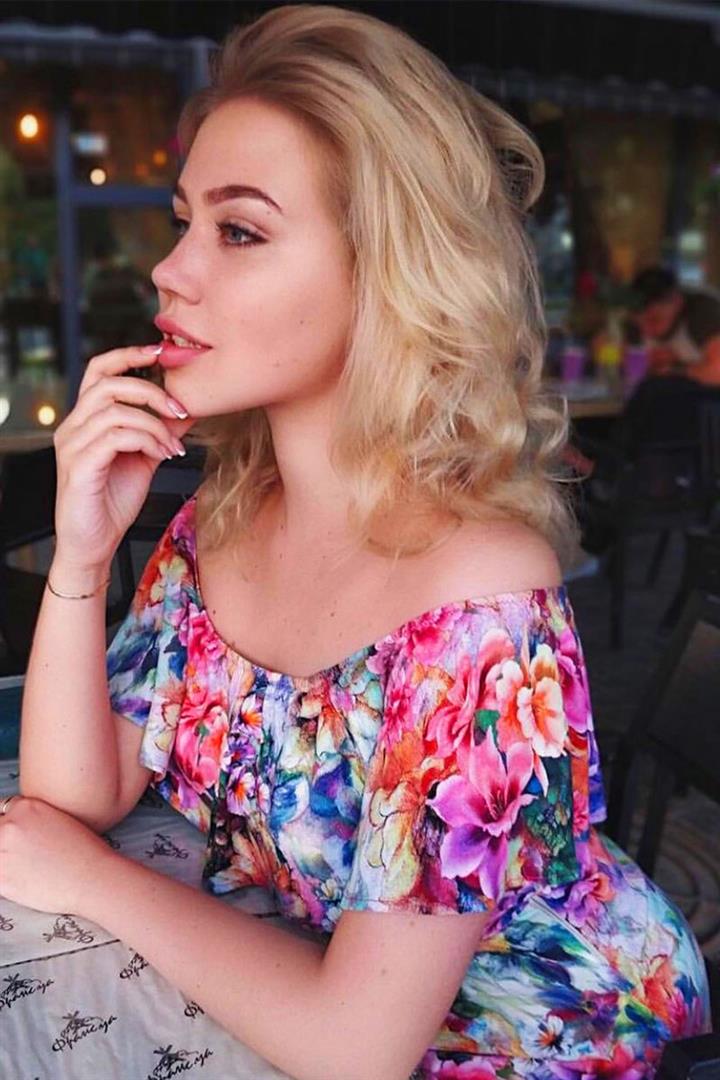 Meet Veronika Maksymova Miss Intercontinental Moldova 2019