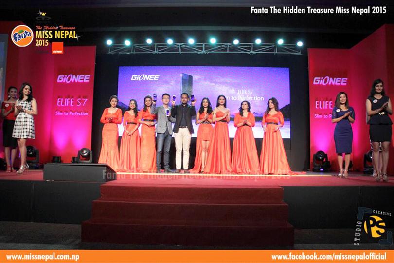 Miss Nepal 2015 finalists and former Miss Nepal winners during Gionee Elife 7 launch