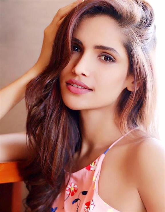 Vartika Singh Miss Universe India 2019