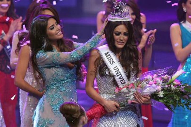 Kristhielee Caride crowned Miss Universe Puerto Rico 2016