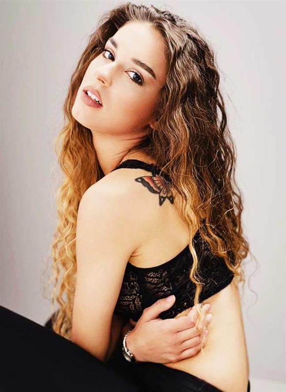 Klea Bushi crowned Miss Globe Albania 2019