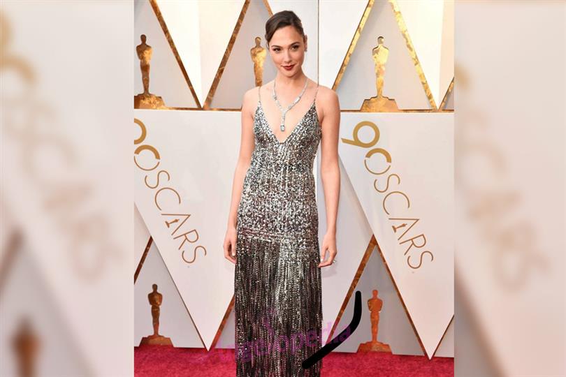 Gal Gadot’s wonder necklace becomes talk of the town!