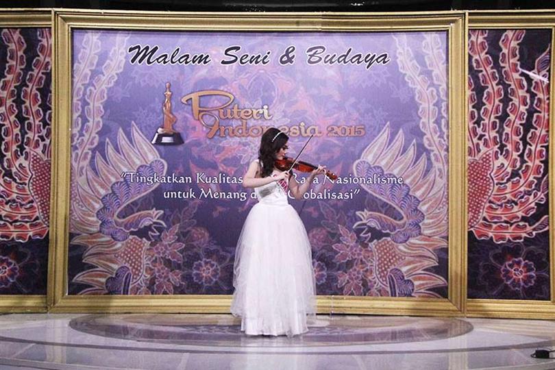 Puteri Indonesia 2015 finalists talent show