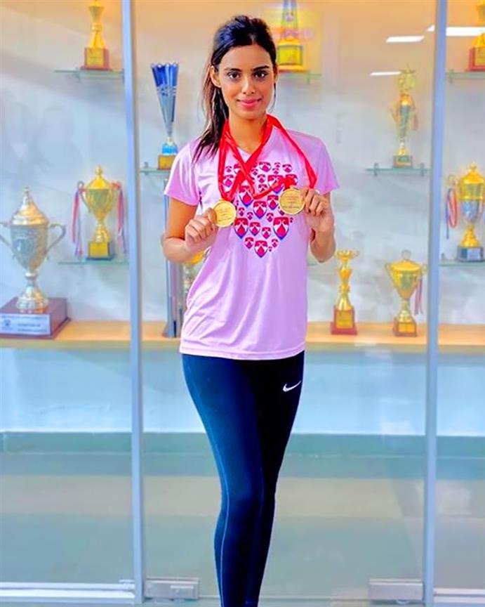 Shivangi Sharma winner Miss Top Spin and Miss Pool Shark
